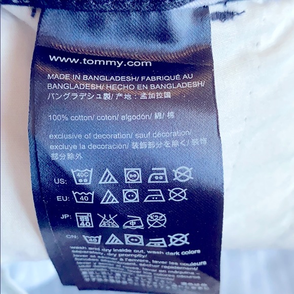 Tommy Hilfiger short shorts - NWT - size 8 - Picture 6 of 7